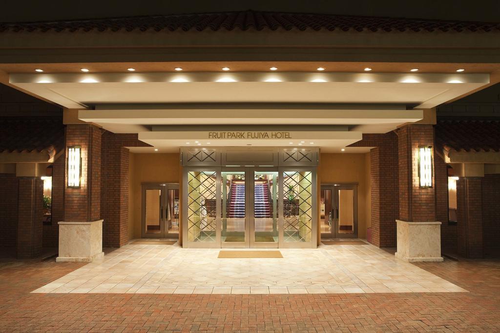 Fruit Park Fujiya Hotel Яманаси Экстерьер фото